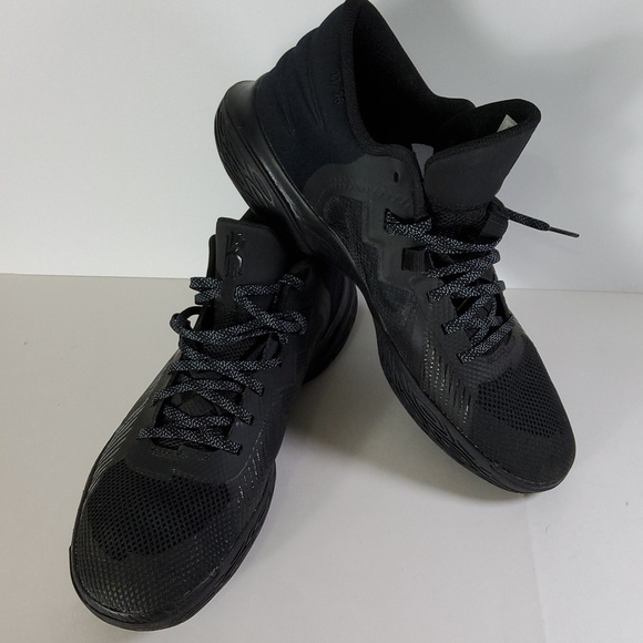 Nike Black Athletic Shoes with Minimalist Design Size 13 main image 11